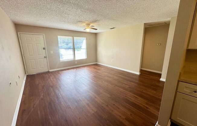 1109 - 1111 Old South Drive