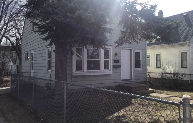 4 bedroom Single Family