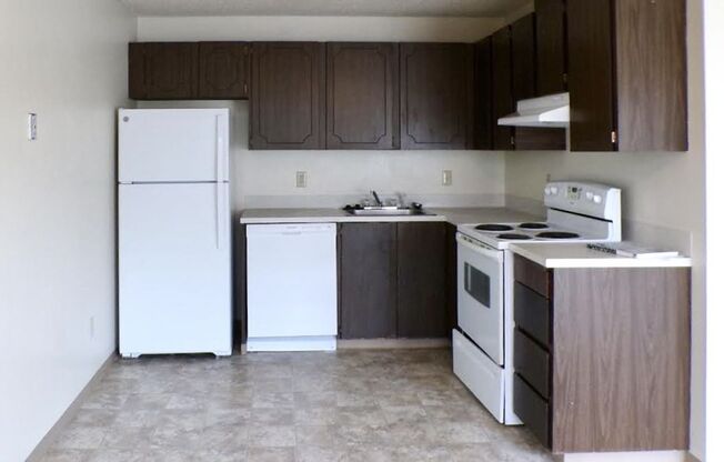 2 beds, 1 bath, 864 sqft, $1,450, Unit B7