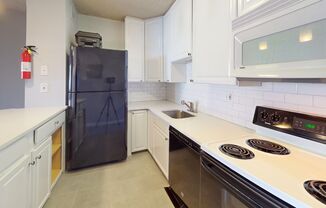 1 bed, 1 bath, $2,900, Unit Unit 707