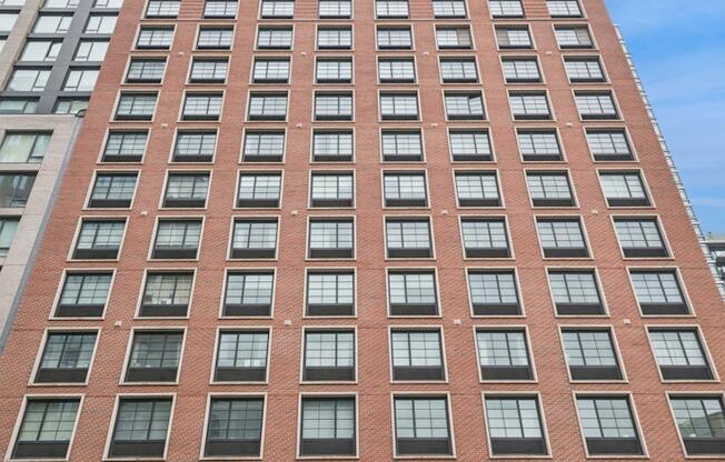 3 beds, 2 baths, 1,261 sqft, $8,000, Unit 2302