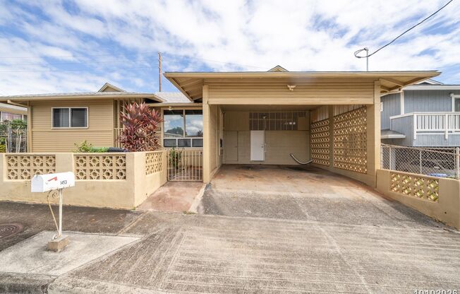 Studio in Pearl City $1500 1453 Kalauipo Street - Utilities Included