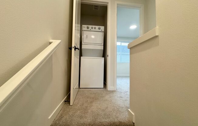 2 beds, 1.5 baths, 850 sqft, $1,995, Unit 5016