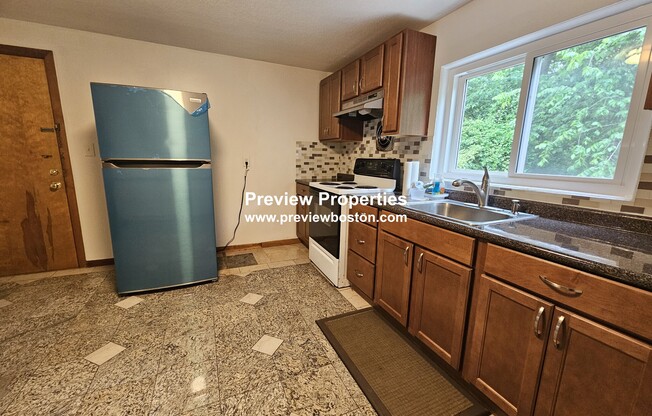 150 BARHAM AVE