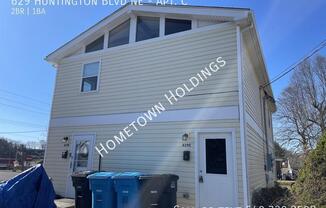 629 HUNTINGTON BLVD NE