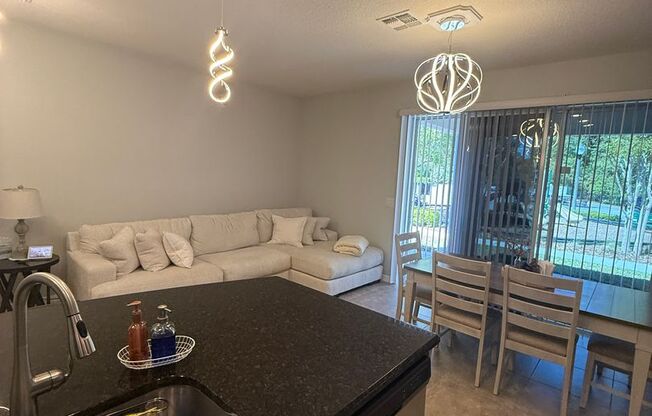 3 beds, 3 baths, $2,400