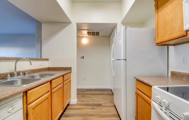 2 beds, 2 baths, 1,046 sqft, $1,550, Unit UNIT 1030