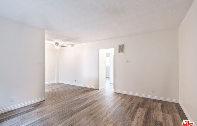 13343 VICTORY BLVD