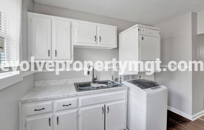 3 beds, 1 bath, $1,195