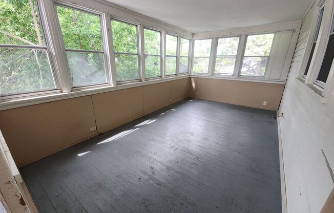 1300 W Prospect Ave.