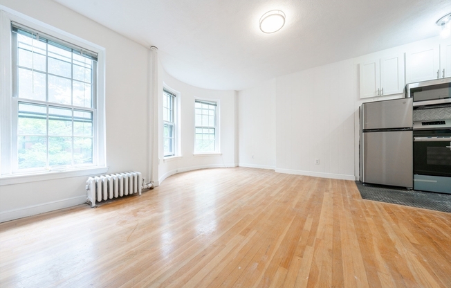 11 CAZENOVE ST