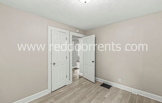 2 beds, 1 bath, $1,095