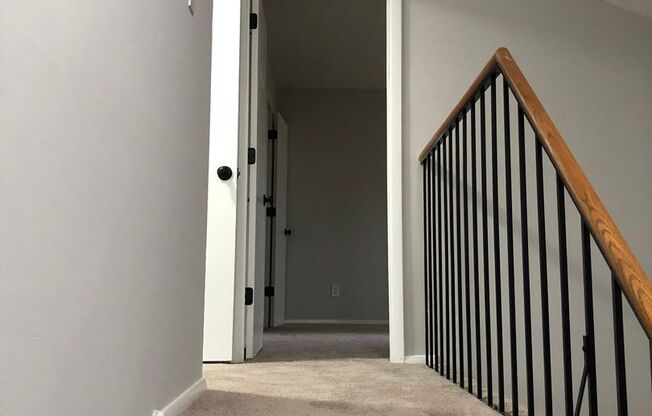 3 beds, 2 baths, 1,300 sqft, $1,749, Unit 5924