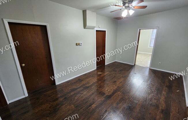 2 beds, 1 bath, $1,150