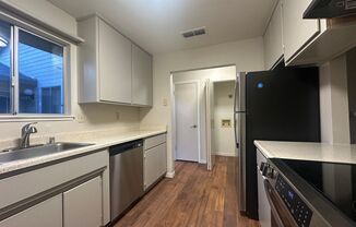 1 bed, 1 bath, $1,550, Unit 22