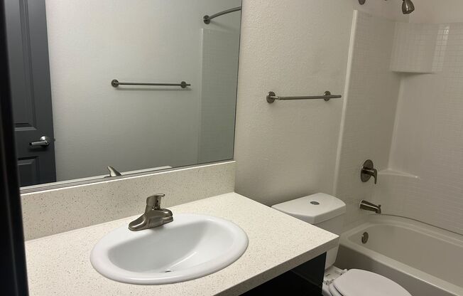 1 bed, 1 bath, 750 sqft, $2,510, Unit B065