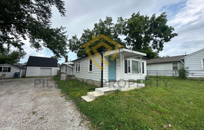 1012-1014 S Worth Ave