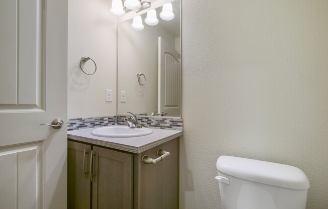 2 beds, 1.5 baths, 872 sqft, $1,750, Unit 217