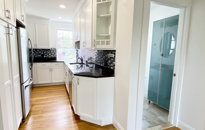 1 bed, 1 bath, 673 sqft, $3,350, Unit 39