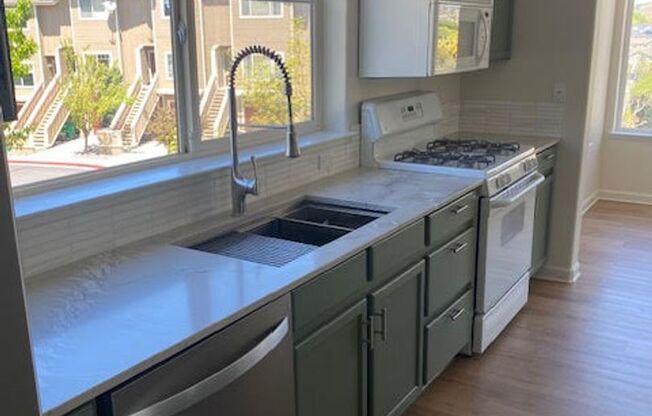 Condo in Reno Available August 1, 2025