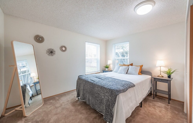 2 beds, 2 baths, 906 sqft, $1,600, Unit FF-260