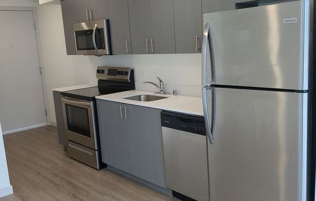 Studio, 1 bath, 257 sqft, $1,169, Unit 708