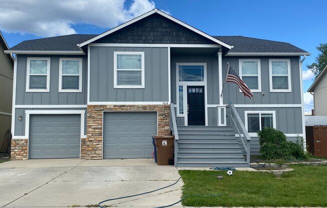 Beautiful 4-bedroom 2.5 bath home located on 5-mile prairie available for move in July 18th