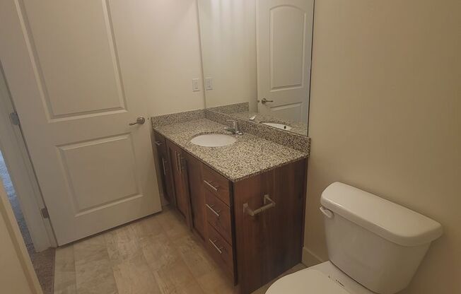 2 beds, 2 baths, 1,185 sqft, $1,600, Unit 330