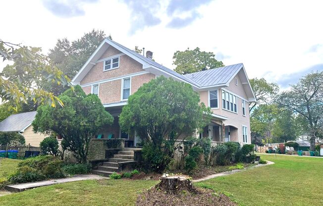 Bellevue - 2 Bedroom Apartment