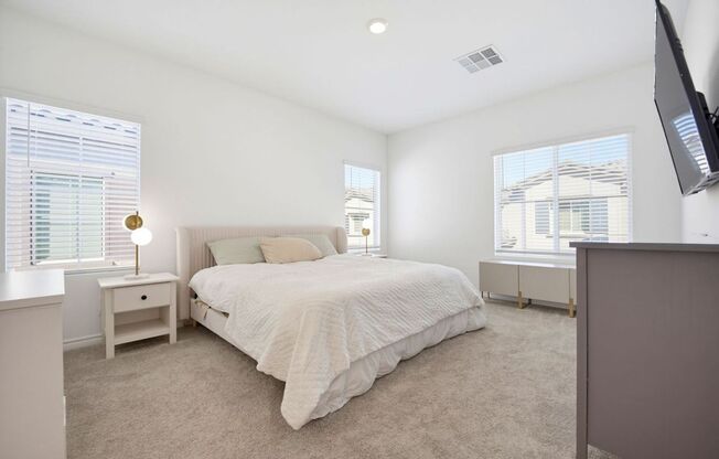 Fully Furnished & Move-In Ready | Two King En Suites + Garage | Avail 2/1