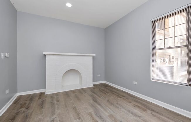Studio, 1 bath, 350 sqft, $995, Unit 4234 - 1N