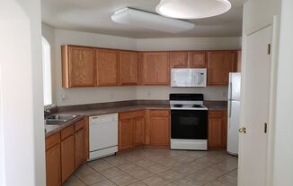 3 beds, 2 baths, $1,599