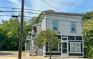 613 Fuller Ave SE