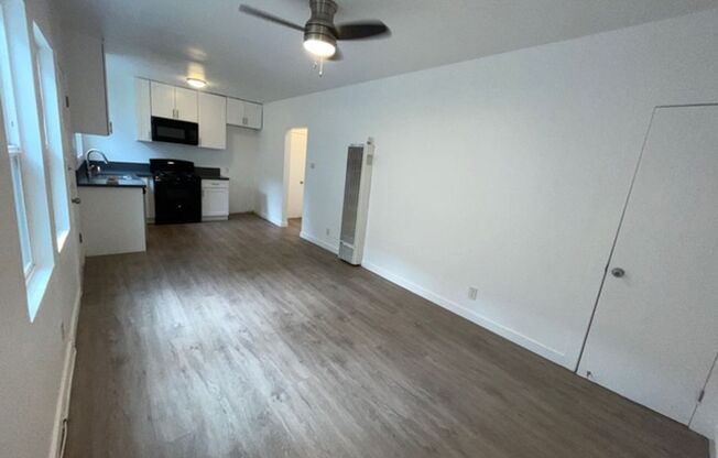 1 bed, 1 bath, 550 sqft, $1,850, Unit B