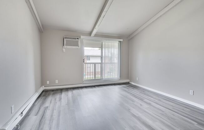 2 beds, 1.5 baths, 925 sqft, $1,249, Unit 3025 - F90