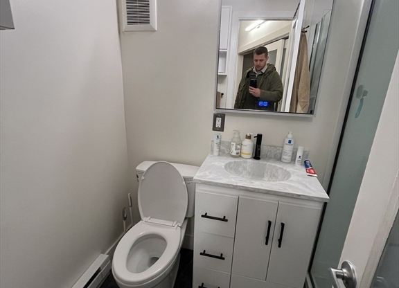 1 bed, 1 bath, 540 sqft, $3,200, Unit 322