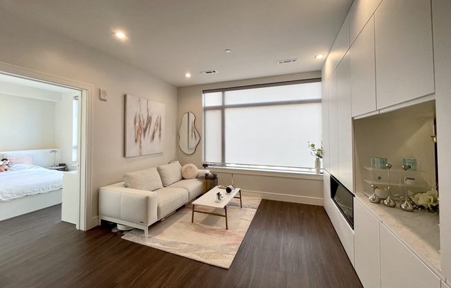 1 bed, 1 bath, 778 sqft, $3,600, Unit 306