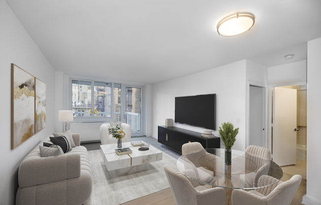 2 beds, 2 baths, $8,395, Unit 9K