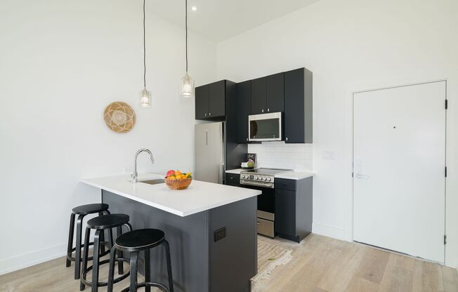 1 bed, 1 bath, 608 sqft, $1,549, Unit Unit 513