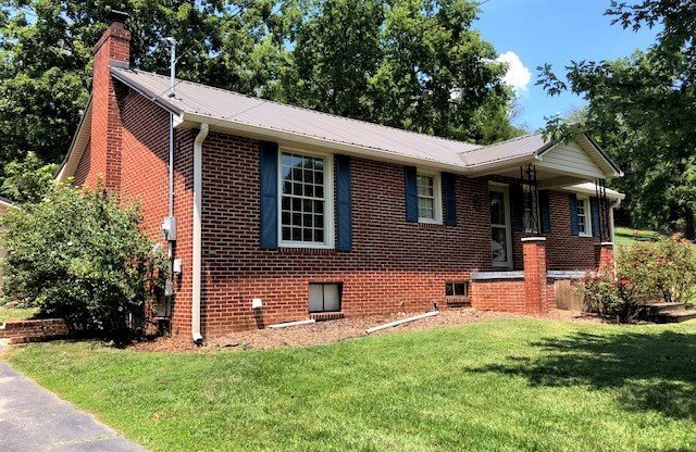 3 Bdrm/1 Bath Brick Home  Kingsport TN