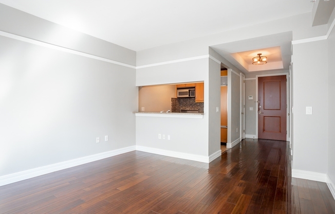 1 bed, 1.5 baths, 754 sqft, $4,700, Unit 11C