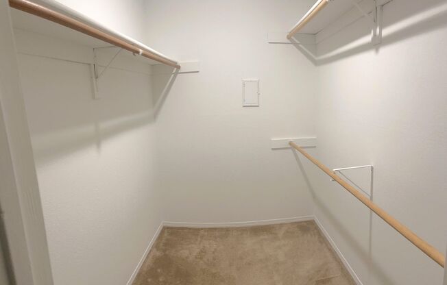 2 beds, 2 baths, 875 sqft, $1,099, Unit 202