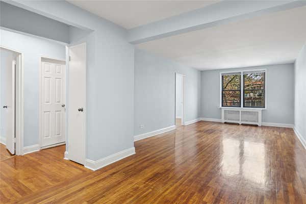 89 20 55 AVE