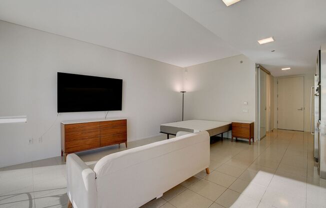 Studio, 1 bath, $2,180, Unit # 1909
