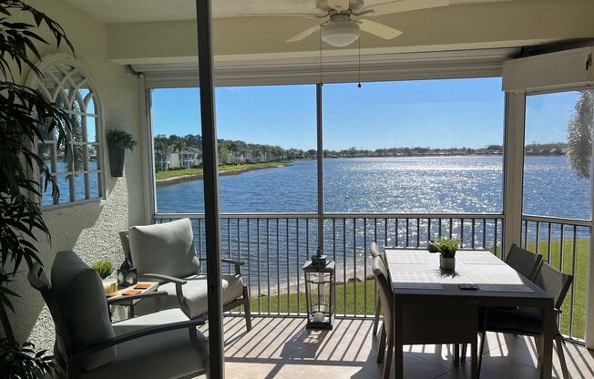 ***CROWNE POINT***NAPLES 3 BEDS / 2 BATHS***LAKE VIEW***FURNISHED***