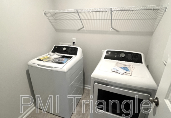 1615 SINGING BIRD TRL