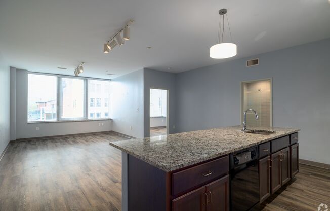 1 bed, 1 bath, 503 sqft, $1,400, Unit 301