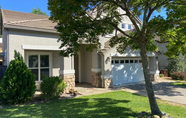 Beautifully remodeled 3 Bdrm+Master retreat / office, 3 bath two story home