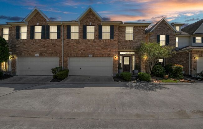 Welcome to Your Beautifully Updated Townhome in Park at Hollister!