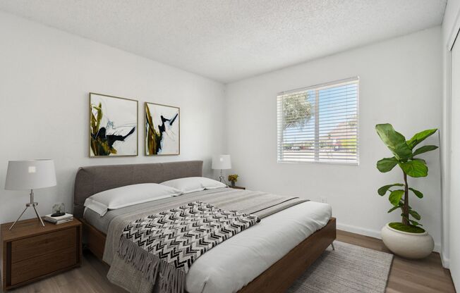 2 beds, 1 bath, 736 sqft, $1,149, Unit S118